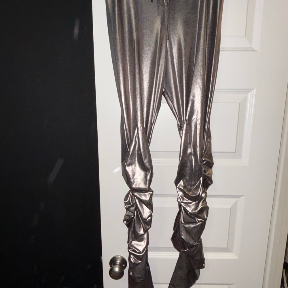Metallic Ruched Leggings - Shimmery Silver